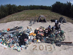 13,795-kg pile of derelict fishing gear and plastic debris